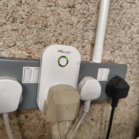 [Milesight Smart Portable Socket installed in the garage